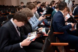 Преподаватели СибАДИ провели урок в Лицее № 149