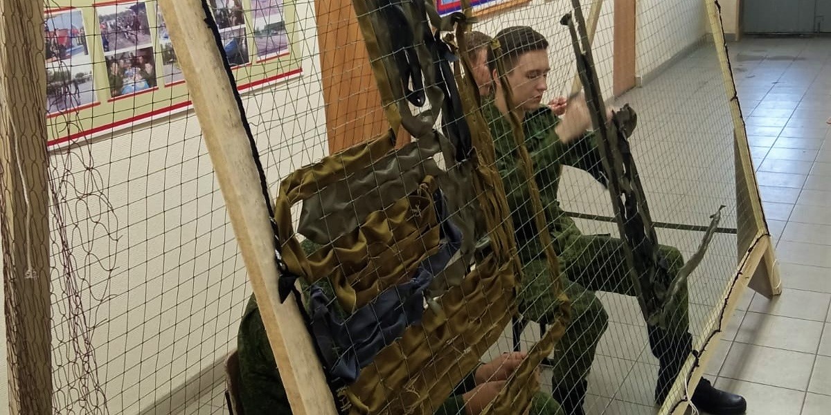 Военный учебный центр СибАДИ продолжает помогать.