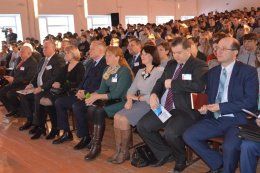 В курсе событий:  приняли участие в работе круглого стола