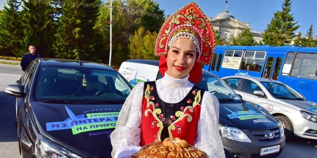 СибАДИ встречает автопробег «Отпуск на автомобиле»