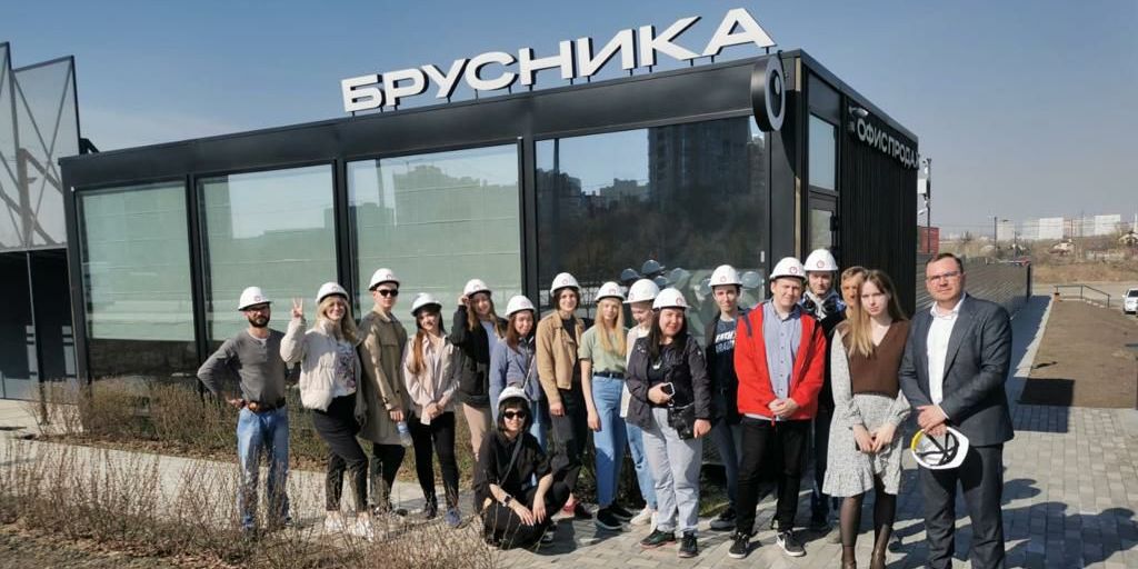 Экскурсия на строительные объекты «Брусника»