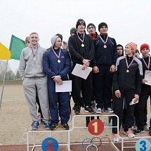 Золото в эстафете по легкой атлетике!