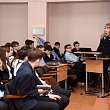 Преподаватели СибАДИ провели урок в Лицее № 149
